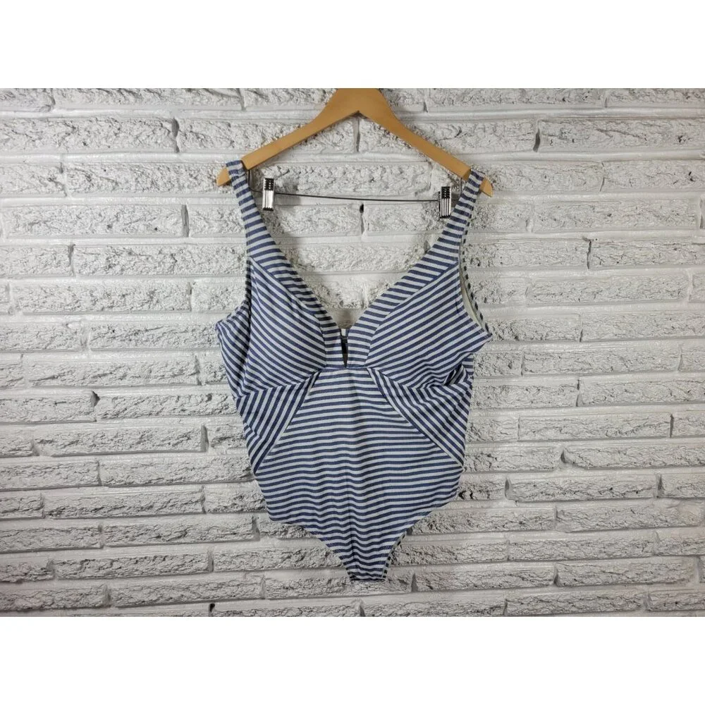 Time Tru Womens Swimsuit 2X 20W 22W Plus One Piece Bra Blue Stripe Lined STR109E